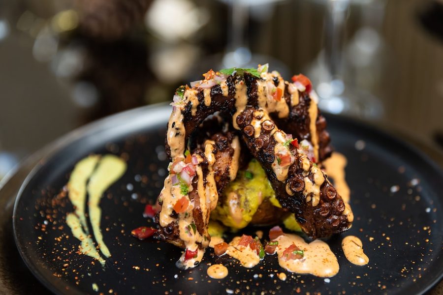 Pulpo a la brasa — grilled octopus with mashed plantain